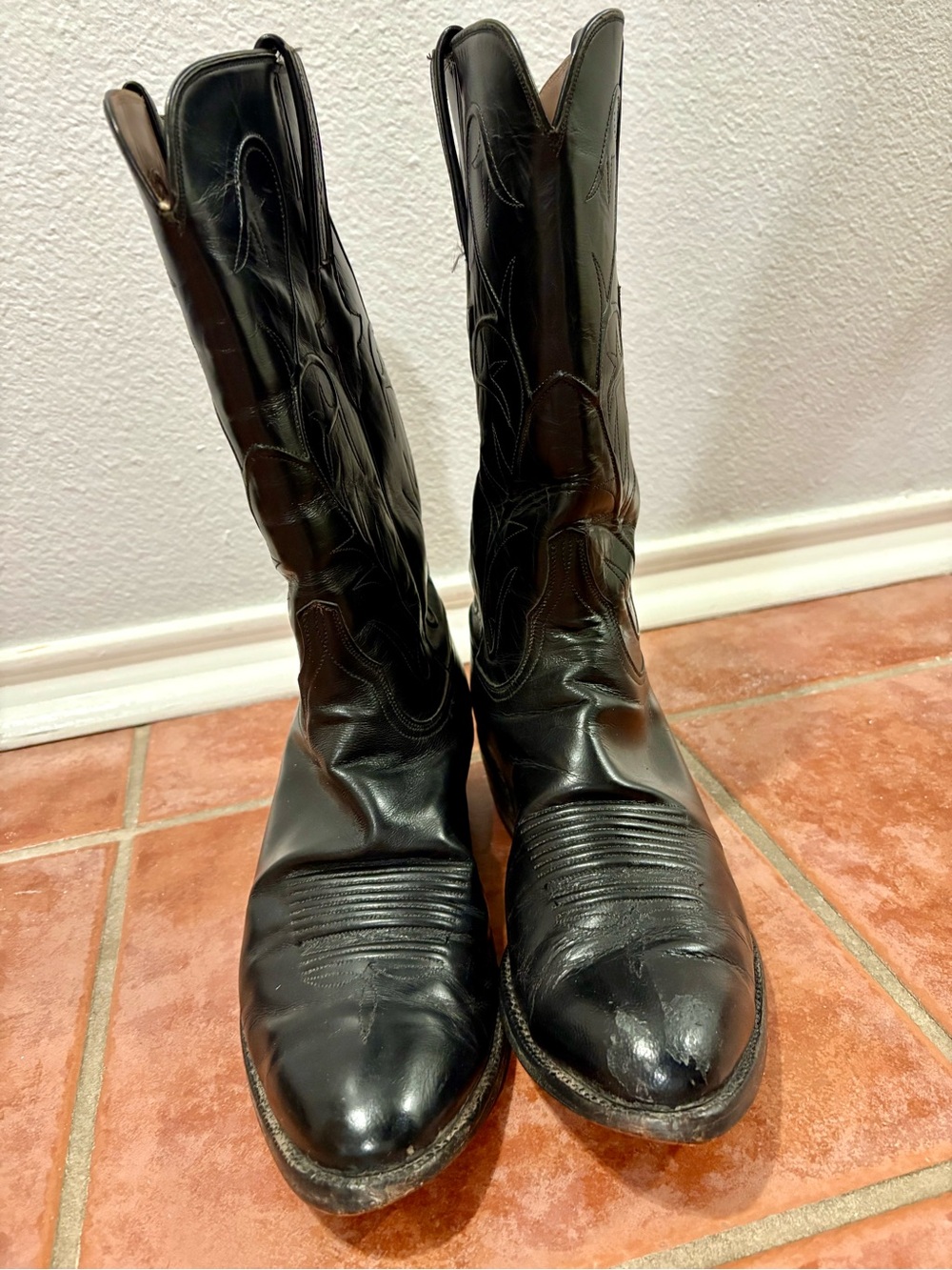Lucchese 9.5 2E, Black Very Good Condition, Super Soft Wide Cowboy Western Boots - Picture 4 of 14